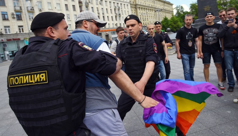 Rosja sprzeciwia się większości rzeczy, które w krajach Europy czy Ameryki Północnej są już postrzegane jako normy praw człowieka m.in. prawa osób LGBT, czy równouprawnienie kobiet /DMITRY SEREBRYAKOV / AFP /AFP