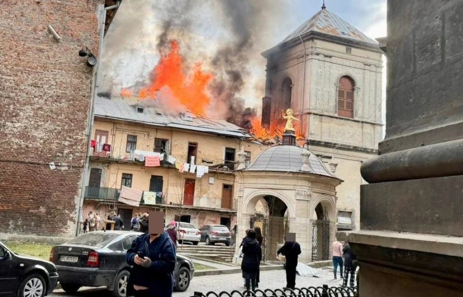 Rosja uderzyła w centrum Lwowa, 24 marca 2026 /mer Lwowa Andrij Sadowy /