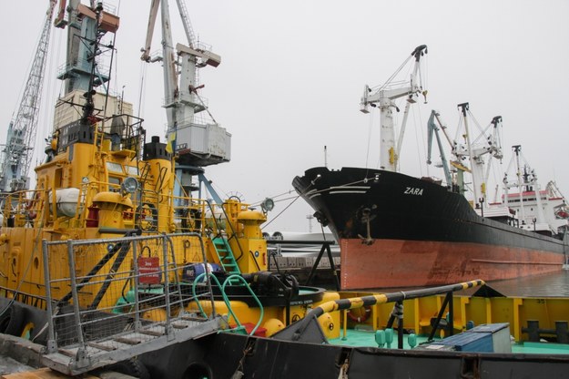Rosja wciąż kontroluje jednostki, płynące do ukraińskich portów w Berdiańsku i Mariupolu /IRINA GORBASYOVA /PAP/EPA
