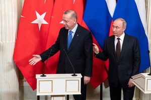 Rosja "wzywa do dialogu". Chce powstrzymać Turcję przed operacją w Syrii
