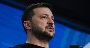 Rosja zabija, nawet kiedy mówi. Złe wieści dla Ukrainy przed szczytem na Alasce