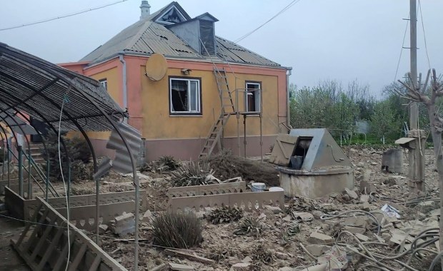 Rosja zmieniła taktykę swoich ataków. Wskazano powody