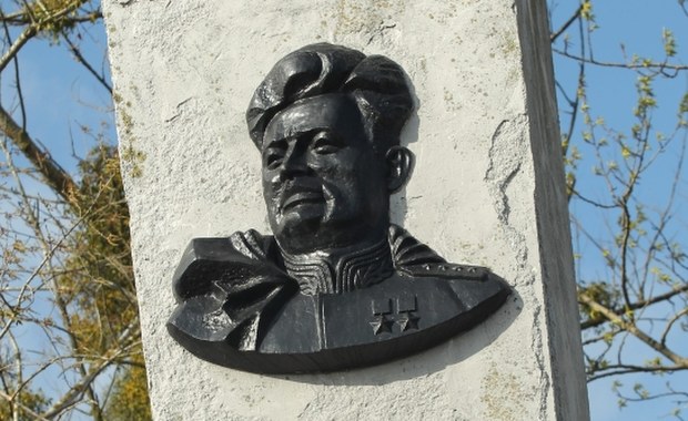 Rosjanie chcą wykupić pomnik sowieckiego generała za... pszenicę