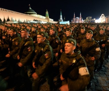 Rosjanie dumni z kraju i swojej armii
