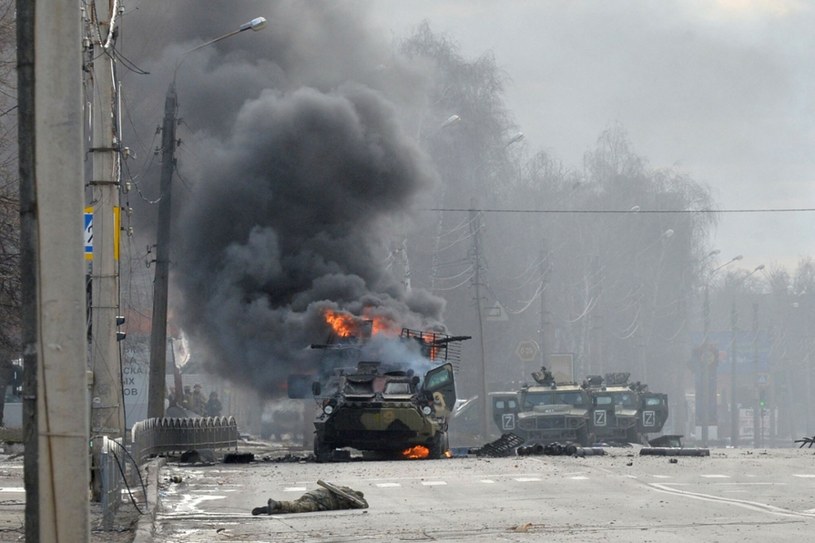 Rosjanie liczą straty w miliardach dolarów. /SERGEY BOBOK/AFP/East News /East News