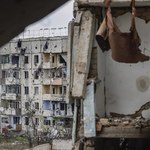Rosjanie opuszczają Chersoń. Pozbawili miasto prądu i łączności telefonicznej
