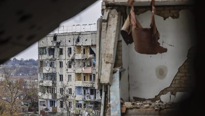 Rosjanie opuszczają Chersoń. Pozbawili miasto prądu i łączności telefonicznej