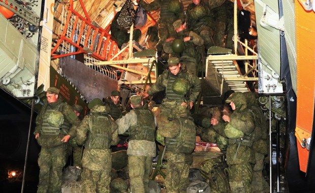 Rosjanie przyznają, że przerzucili wojska na Krym przed jego aneksją