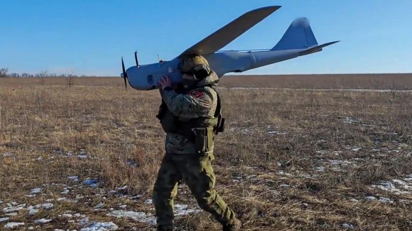 Rosjanie śmieją się z sankcji. Montują zachodnie części do dronów