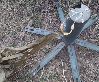 Rosjanie używają zakazanych min przeciwpiechotnych POM-3 "Medalion" z czujnikami sejsmicznymi