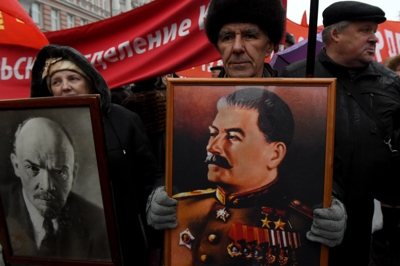 Rosjanie wciąż z nostalgią wspominają czasy sowieckie /AFP