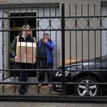 ​Rosjanie wynoszą rzeczy z konsulatu w Gdańsku