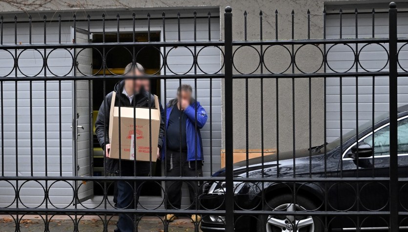 ​Rosjanie wynoszą rzeczy z konsulatu w Gdańsku