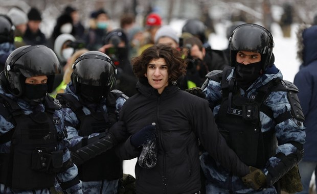 Rosjanie wyszli na ulice w obronie Nawalnego. Wśród zatrzymanych żona opozycjonisty