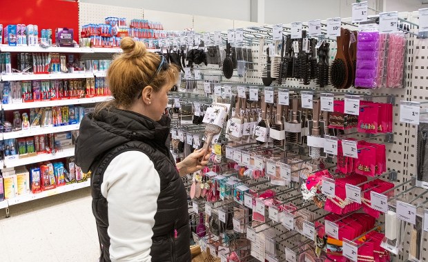 Rosjanie znaleźli sposób, jak omijać restrykcje i robią zakupy w Finlandii