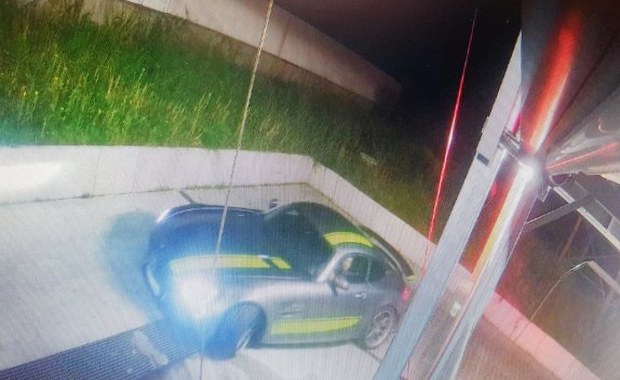 Rosjanin ukradł mercedesa na myjni w Rudzie Śląskiej. Został zatrzymany w Czechach