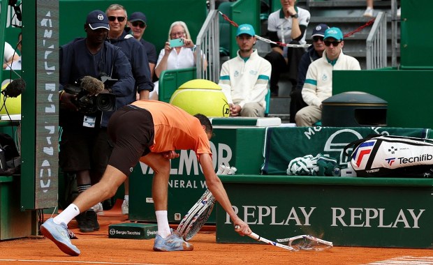 Rosjanin wpadł w szał. Kara za siedem uderzeń rakietą
