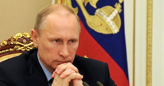 Rosji grozi głęboka recesja z powodu sankcji Zachodu i spadku cen ropy naftowej /AFP