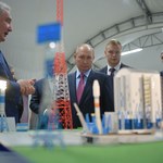 Roskosmos unika sankcji. Pomaga "nietykalny Gazprombank"