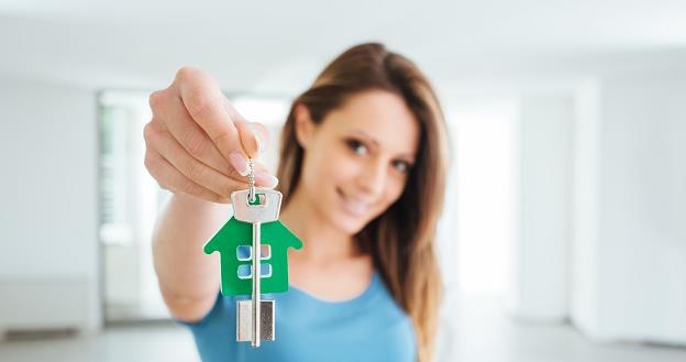 Rosną ceny mieszkań i wartość zaciąganych kredytów hipotecznych /&copy;123RF/PICSEL