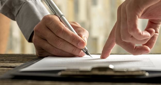 Rosną ciężary nakładane na polskich przedsiębiorców /&copy;123RF/PICSEL