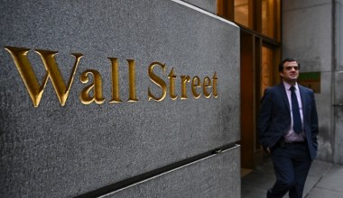 Rosną indeksy giełdowe na Wall Street i GPW. Im mniej wojny, tym więcej zysków