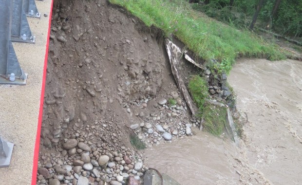 Rosną poziomy wód na rzekach w Śląskiem