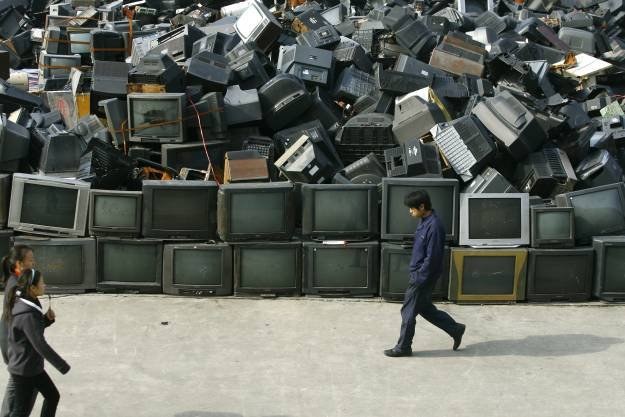 Rosnąca ilość odpadów elektronicznych może mieć katastrofalne skutki dla środowiska /AFP