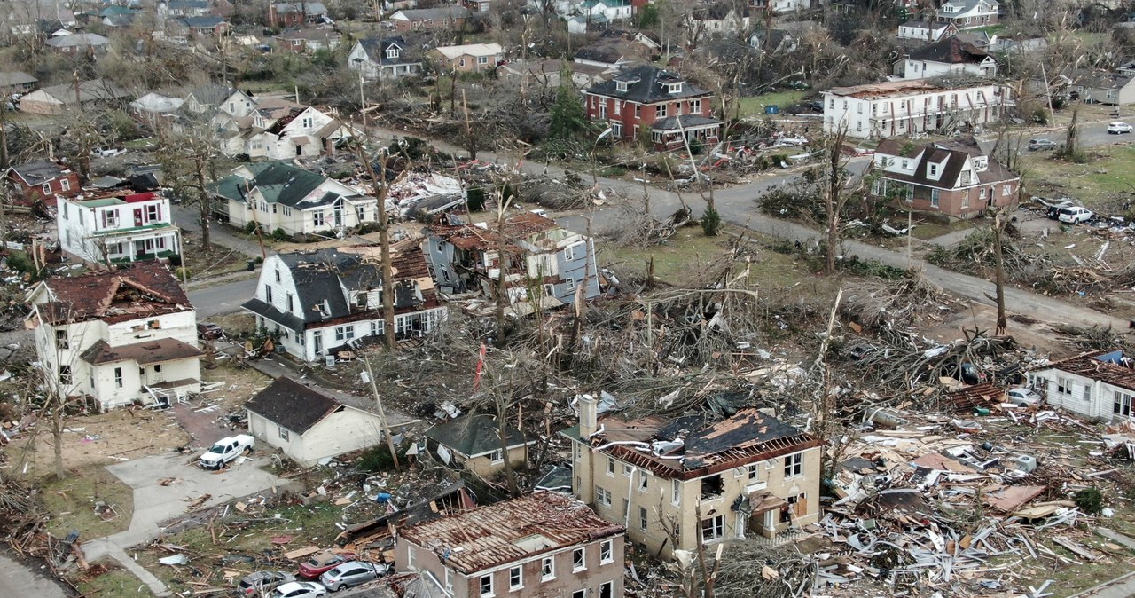 Rośnie bilans ofiar tornad w USA. "Krajobraz wygląda gorzej niż strefa wojenna" 