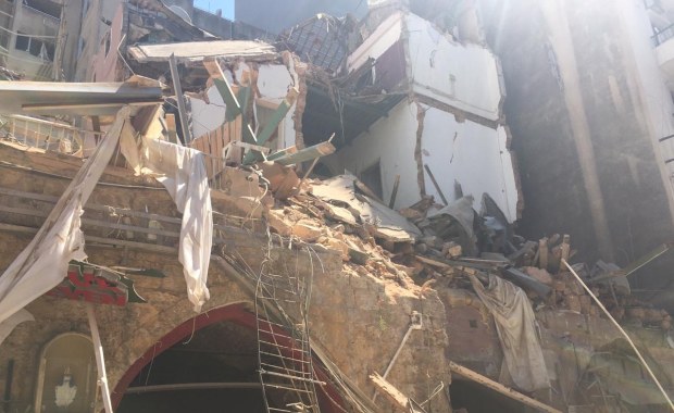 Rośnie liczba ofiar gigantycznej eksplozji w Bejrucie. Polscy strażacy kończą ratowniczy etap działań