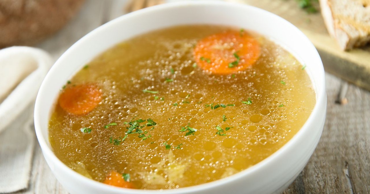 Rosół jak u babci. /Mariha-kitchen /Canva Pro
