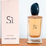 Rossmann oferuje perfumy Giorgio Armani Si 70 zł taniej! Promocja jest dużym zaskoczeniem!