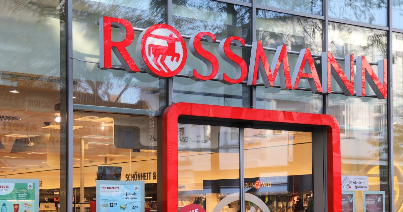 Rossmann rusza ze świąteczną ofertą – zobacz, co warto kupić /Canva Pro /INTERIA.PL