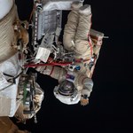 Rosyjscy astronauci nie posłuchali szefa. Pierwsza Europejka w historii na spacerze kosmicznym... w rosyjskim skafandrze