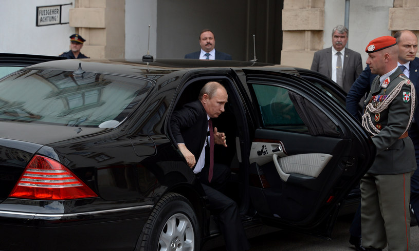 Rosyjscy przywódcy są wożeni importowanymi, głównie niemieckimi pojazdami /AFP