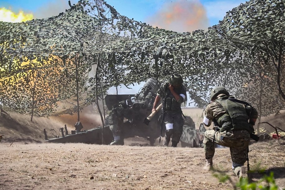 Rosyjscy żołnierze w pobliżu Chersonia /RUSSIAN DEFENCE MINISTRY PRESS SERVICE / HANDOUT /PAP/EPA