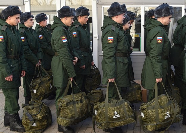 Rosyjscy żołnierze zmobilizowani na wojnę w Ukrainie /STRINGER /PAP/EPA