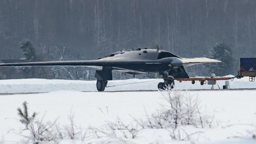 Rosyjska armia opublikowała film z oblotu drona bojowego Ohotnik-B /Geekweek