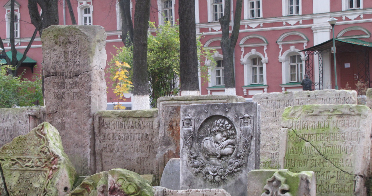Rosyjska arystokracja i ofiar stalinowskiego reżimu na dońskim cmentarzu 