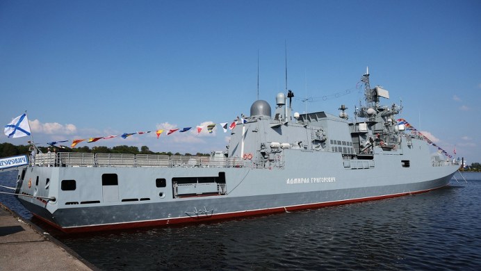Rosyjska fregata rakietowa otworzyła ogień na kanale La Manche