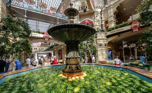 Rosyjska gospodarka dostosowała się do wojny i rośnie [ZAPIS RELACJI]