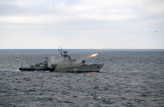 Rosyjska korweta projektu 1124 "Muromets" na Morzu Czarnym /ALEXEI DRUZHININ / SPUTNIK / KREMLIN POOL /PAP/EPA