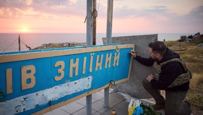 Rosyjska zemsta na prezydencie Zełenskim. Zbombardowali Wyspę Węży