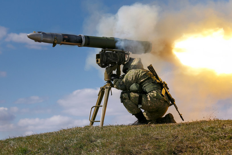 Rosyjski 9M133 Kornet jest nowoczesnym przeciwpancernym pociskiem kierowanym /Ольги Балашовой, Вадима Савицкого/ Mil.ru/Creative Commons Attribution 4.0 License /Wikipedia