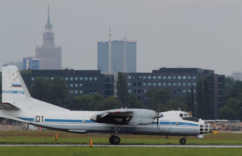 Rosyjski An-30B na Okęciu /Stanisław  Kowalczuk /East News