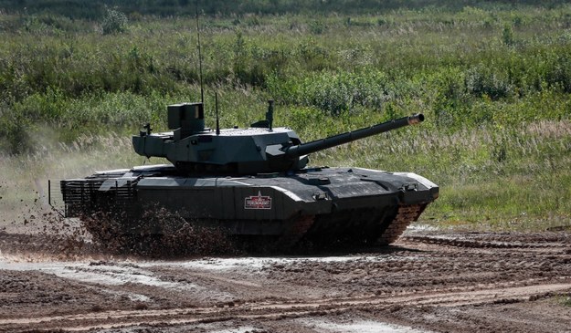 Rosyjski czołg T-14 Armata /YURI KOCHETKOV /PAP/EPA