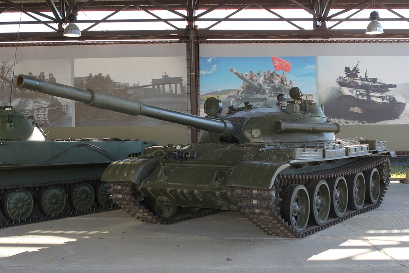 Rosyjski czołg T-62 /Wikipedia