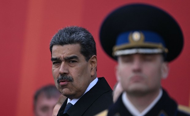 Rosyjski generał utknął w Caracas. Kreml bardzo nie chce go z powrotem