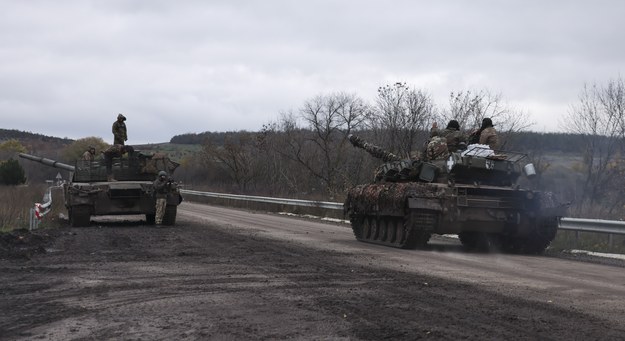 Rosyjski i ukraiński czołg w pobliżu Bachmutu w obwodzie donieckim /STR /PAP/EPA