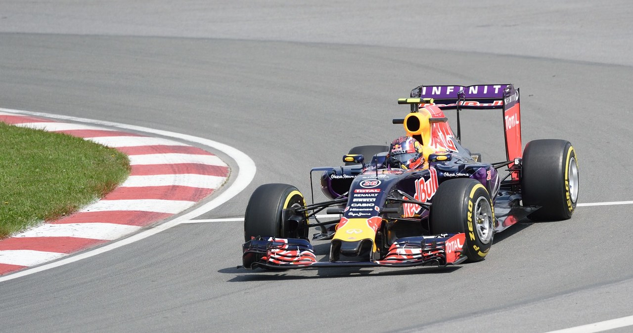 Rosyjski kierowca Daniil Kvyat /AFP